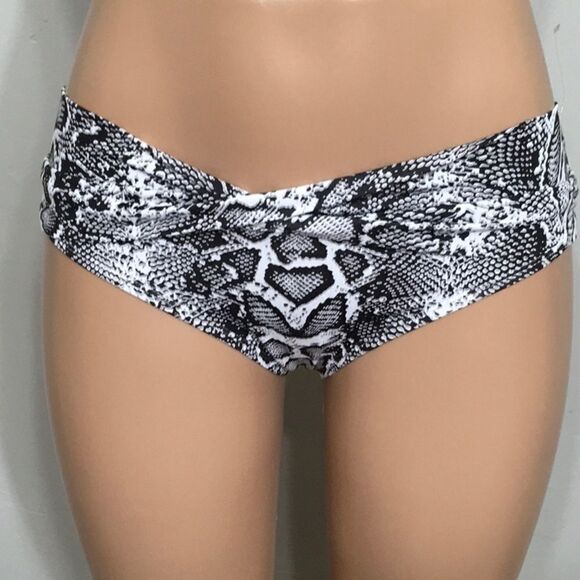 Tommy Bahama Snake Charmer twist front bottom. - Picture 3 of 8